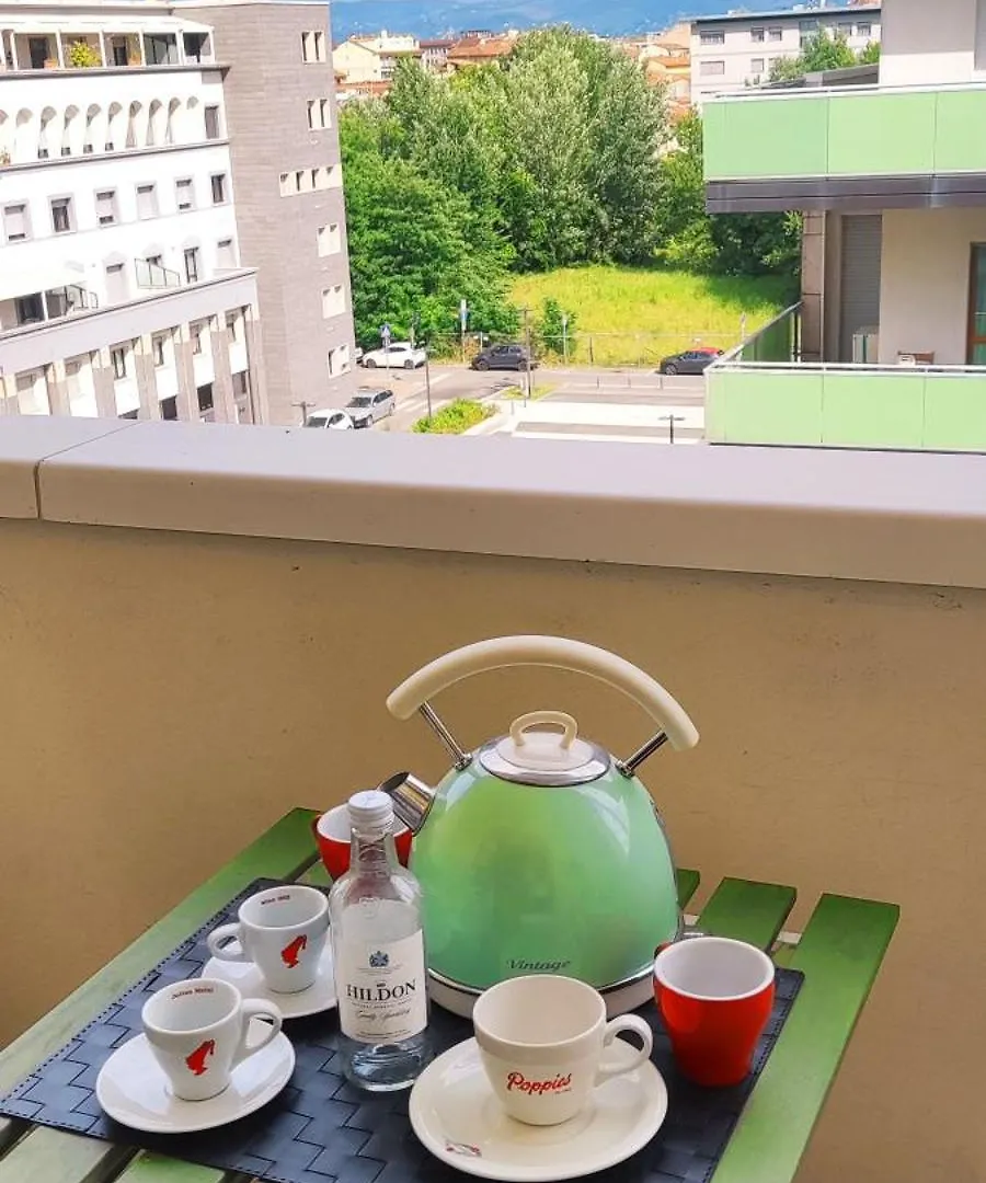 Spacious & Bright & Parking & Comfortable, Apartment In Florence With Private Parking Garage - 2 Bedrooms & 2 Bathrooms - Just Few Minutes Walking From Historic Center